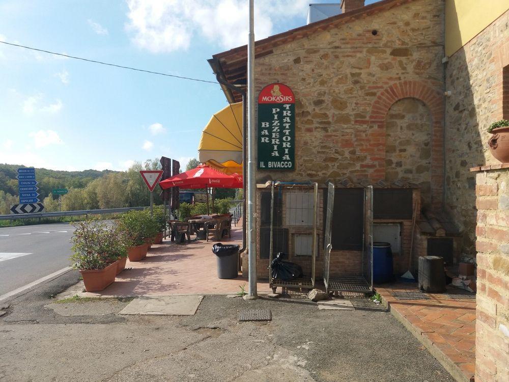 Oasi Del Grillo Aparthotel Кастелнуово Берарденга Екстериор снимка